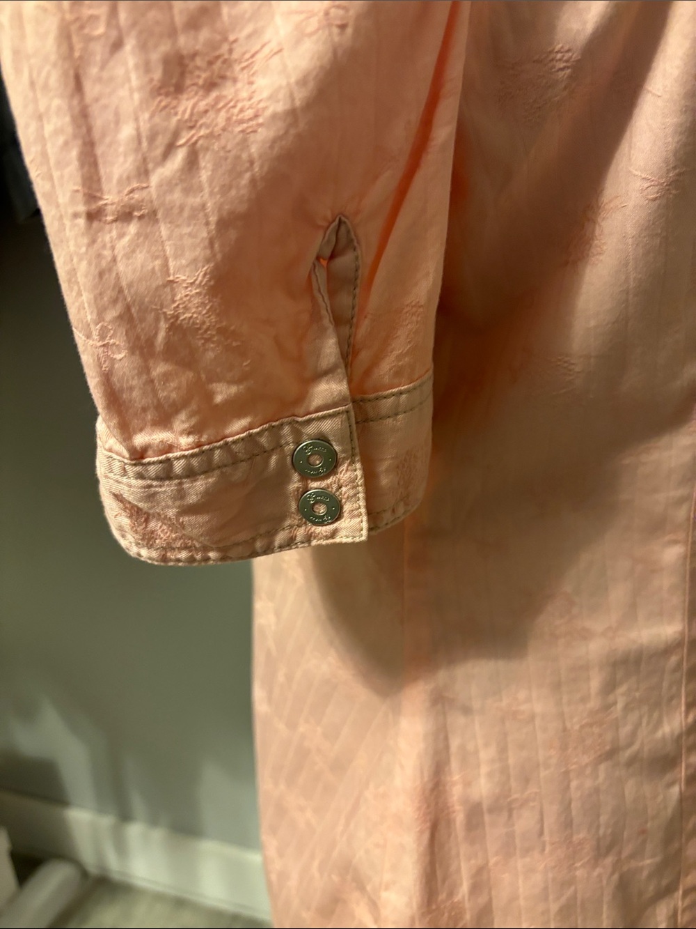 Guess Pink Puff Sleeve Button-Down Shirt - Picture 6 of 11
